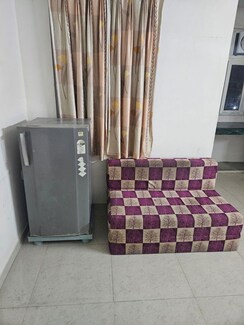 1 BHK Apartment For Rent in Shree Vardhman Green Court