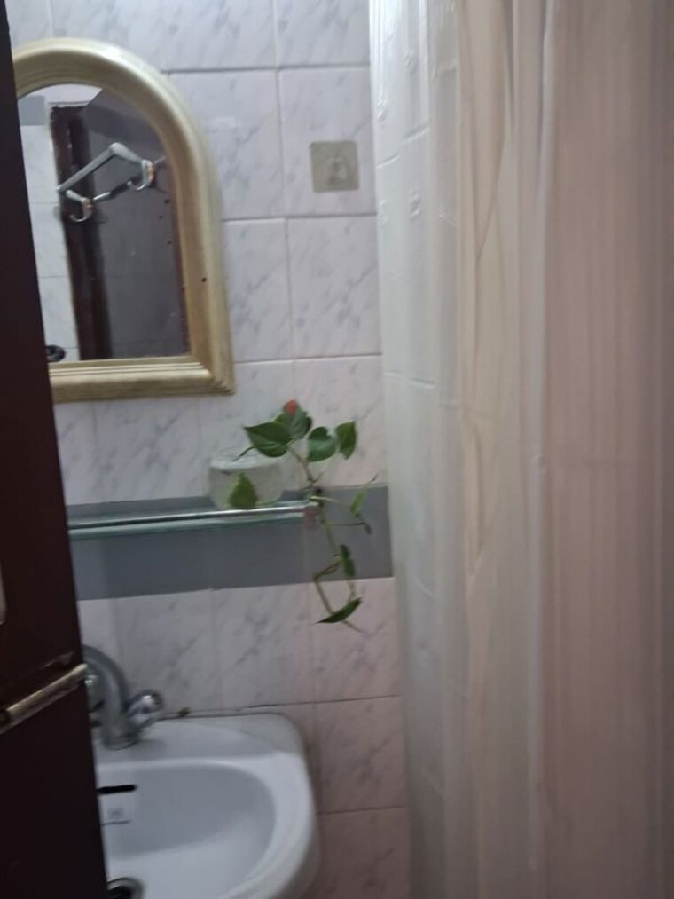 Bathroom, kadma 3 Bedroom 1250 Sq.Ft. Apartment In Kadma Jamshedpur 10228852
