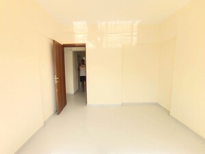Room in 2 BHK Apartment at BDL Hresa, Chembur – for Rent