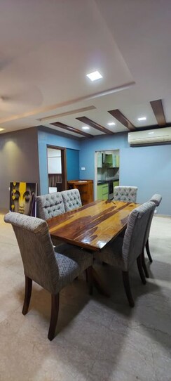 2 BHK Apartment For Rent in Parivar CHS Santacruz West