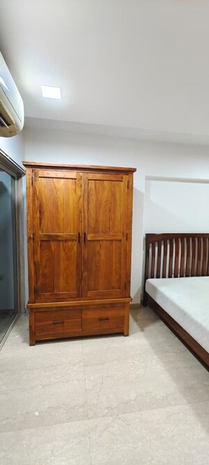 Bedroom in 2 BHK Apartment at Parivar CHS Santacruz West, Santacruz West – for Rent