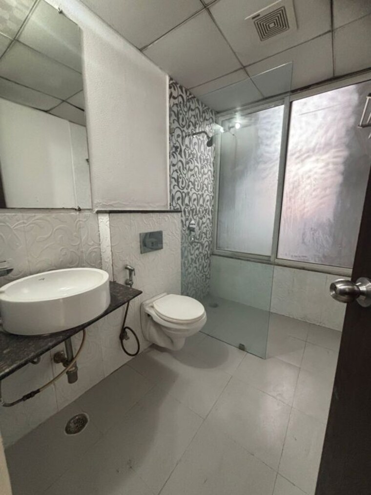 Bathroom, amrapali-zodiac 3.5 Bedroom 1475 Sq.Ft. Apartment In Sector 120 Noida 9647190