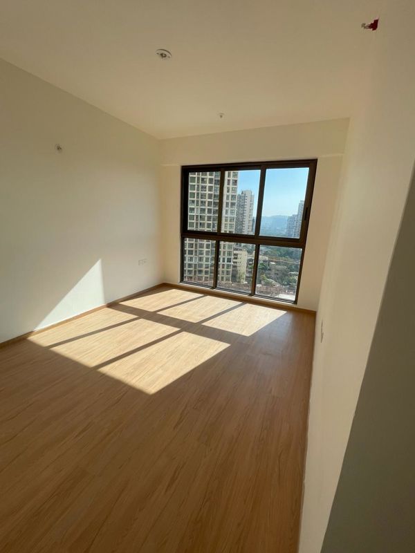 2 BHK + Extra Room Apartment For Sale in Runwal Bliss
