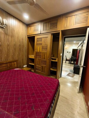 Room in 3 BHK Apartment at Andheri West – for Rent