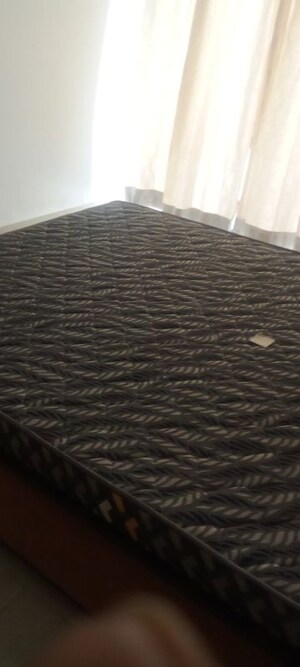 Bedroom in 3 BHK Apartment at Parker White Lily, Sector 8 – for Rent