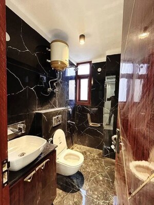 Master Bedroom in 3 BHK Apartment at Saket – for Rent