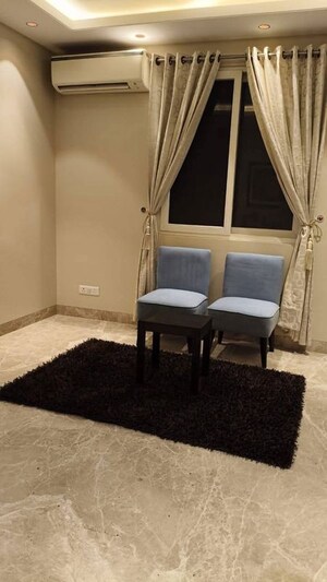 Furnished Amenities in 3 BHK Apartment at Saket – for Rent