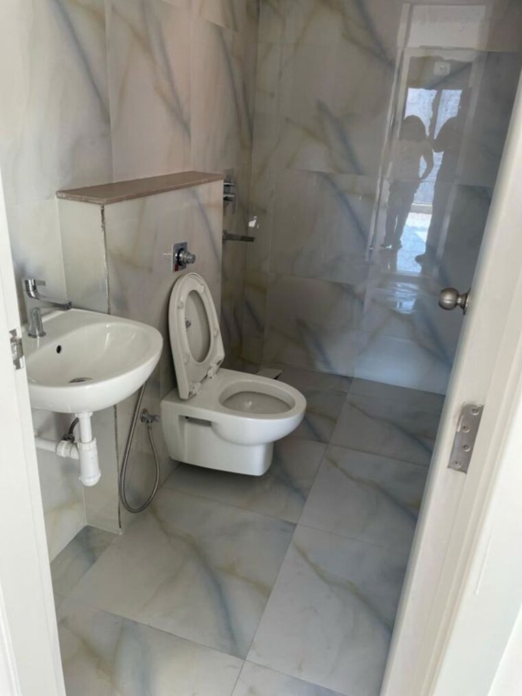Bathroom, runwal-bliss 2 Bedroom 815 Sq.Ft. Apartment In Kanjurmarg East Mumbai 10228973