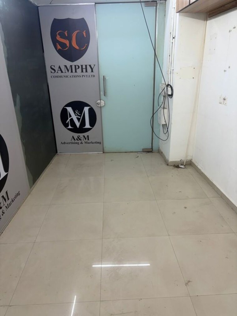 Team Area, rustomjee-eaze-zone-mall Commercial Office Space 120 Sq.Ft. In Malad West Mumbai 10228988