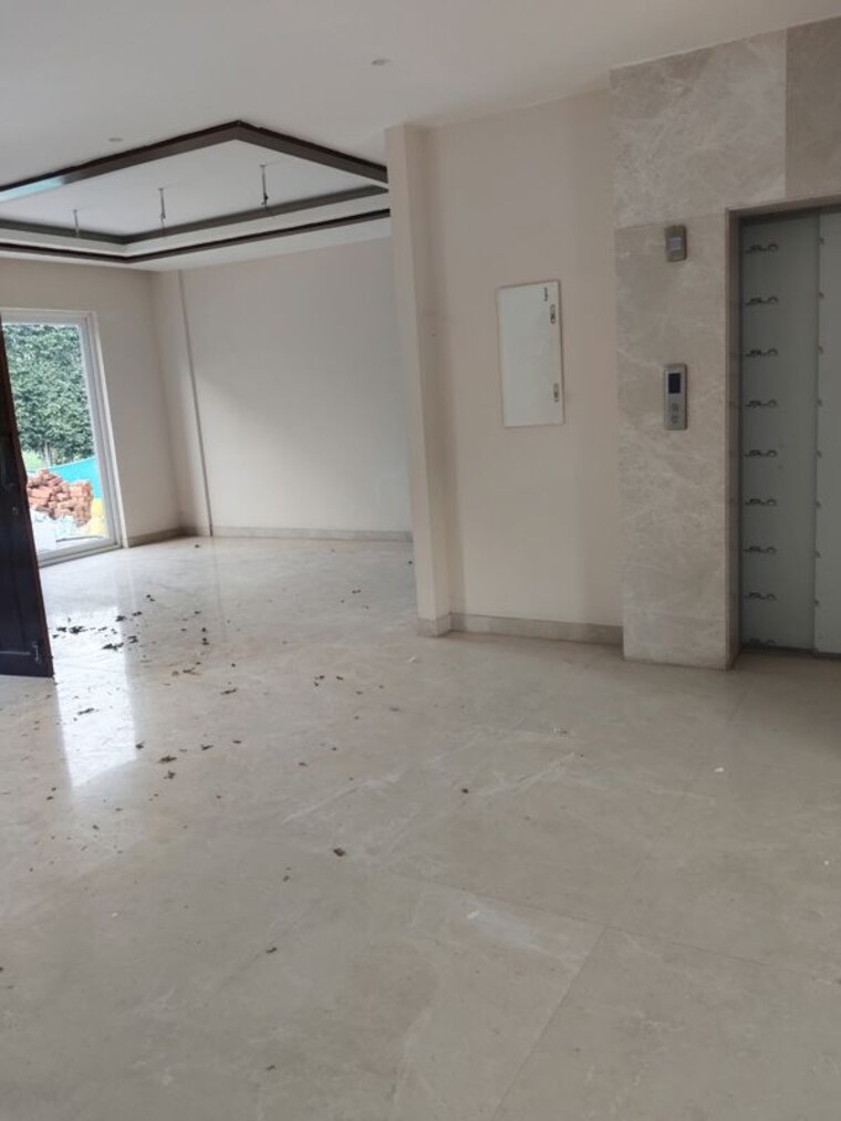 Hall, emaar-marbella 4 Bedroom 5605 Sq.Ft. Villa In Sector 66 Gurgaon 10228976