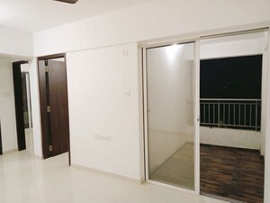 Room in 2 BHK Apartment at Shubhankar Durvaa, Dhanori – for Rent