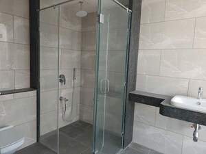 Bathroom in 4 BHK Apartment at Rustomjee Crown, Prabhadevi – for Rent