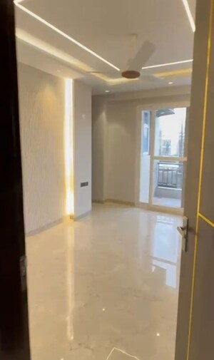 Room in 3 BHK Apartment at Anant Raj Estate The Villas, Sector 63a – for Rent