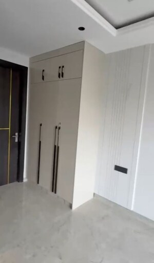 Furnished Amenities in 3 BHK Apartment at Anant Raj Estate The Villas, Sector 63a – for Rent