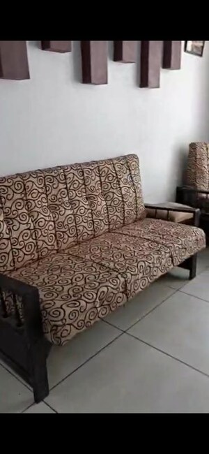 2 BHK Apartment For Rent in Panchsheel Green Mart, Sector 16 Greater Noida