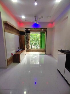 2 BHK Apartment For Rent in Mohan Geenwoods