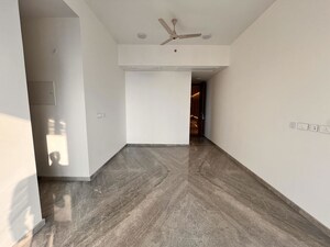 Room in 2 BHK Apartment at Prestige Jasdan Classic, Mahalaxmi – for Rent
