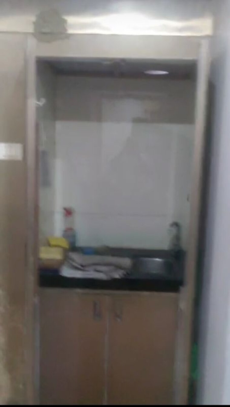 Bathroom, om-chs-sion Commercial Office Space 1000 Sq.Ft. In Sion Mumbai 10229666