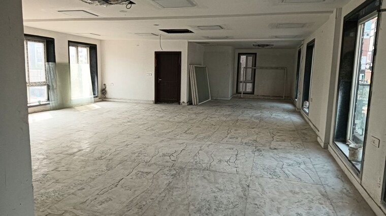 Room, jubilee hills Commercial Office Space 11000 Sq.Ft. In Jubilee Hills Hyderabad 10229680