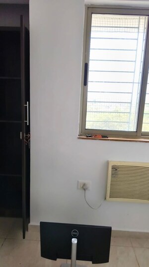 Room in 2.5 BHK Apartment at River Scape, Dombivli East – for Rent