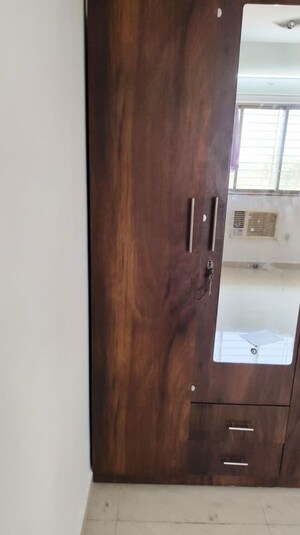 Furnished Amenities in 2.5 BHK Apartment at River Scape, Dombivli East – for Rent