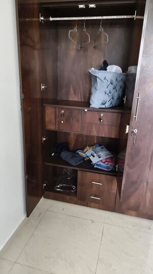 Furnished Amenities in 2.5 BHK Apartment at River Scape, Dombivli East – for Rent