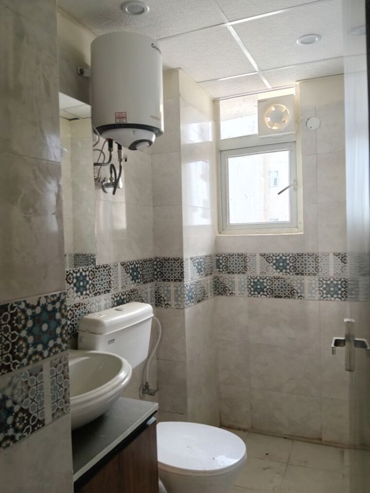 Bathroom, signature-global-prime 2 Bedroom 573 Sq.Ft. Apartment In Sector 63a Gurgaon 10230030