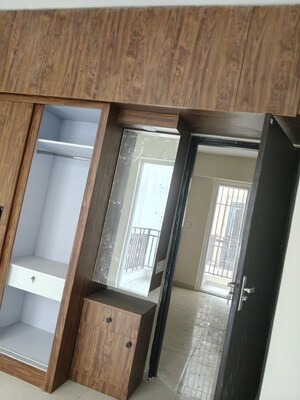 Furnished Amenities in 2 BHK Apartment at Signature Global Prime, Sector 63a – for Rent