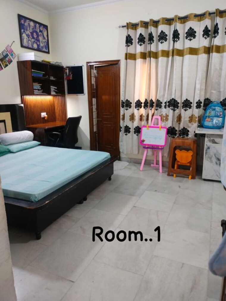 Bedroom, sunny enclave 3 Bedroom 200 Sq.Yd. Independent House In Sunny Enclave Mohali 10230038