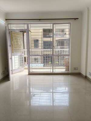 Room in 2 BHK Apartment at Vasant Kunj – for Rent