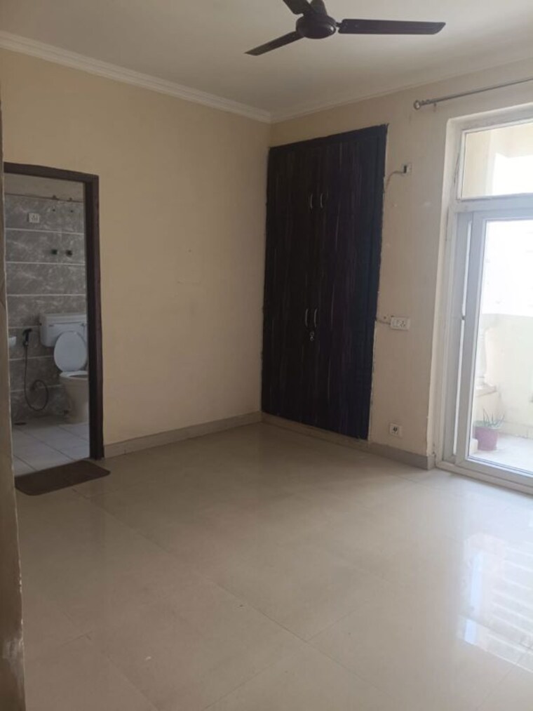 Room, amrapali-silicon-city 3 Bedroom 1420 Sq.Ft. Apartment In Sector 76 Noida 10230061