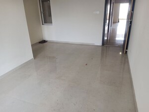 Room in 2 BHK Apartment at Dosti Group Imperia, Manpada – for Rent