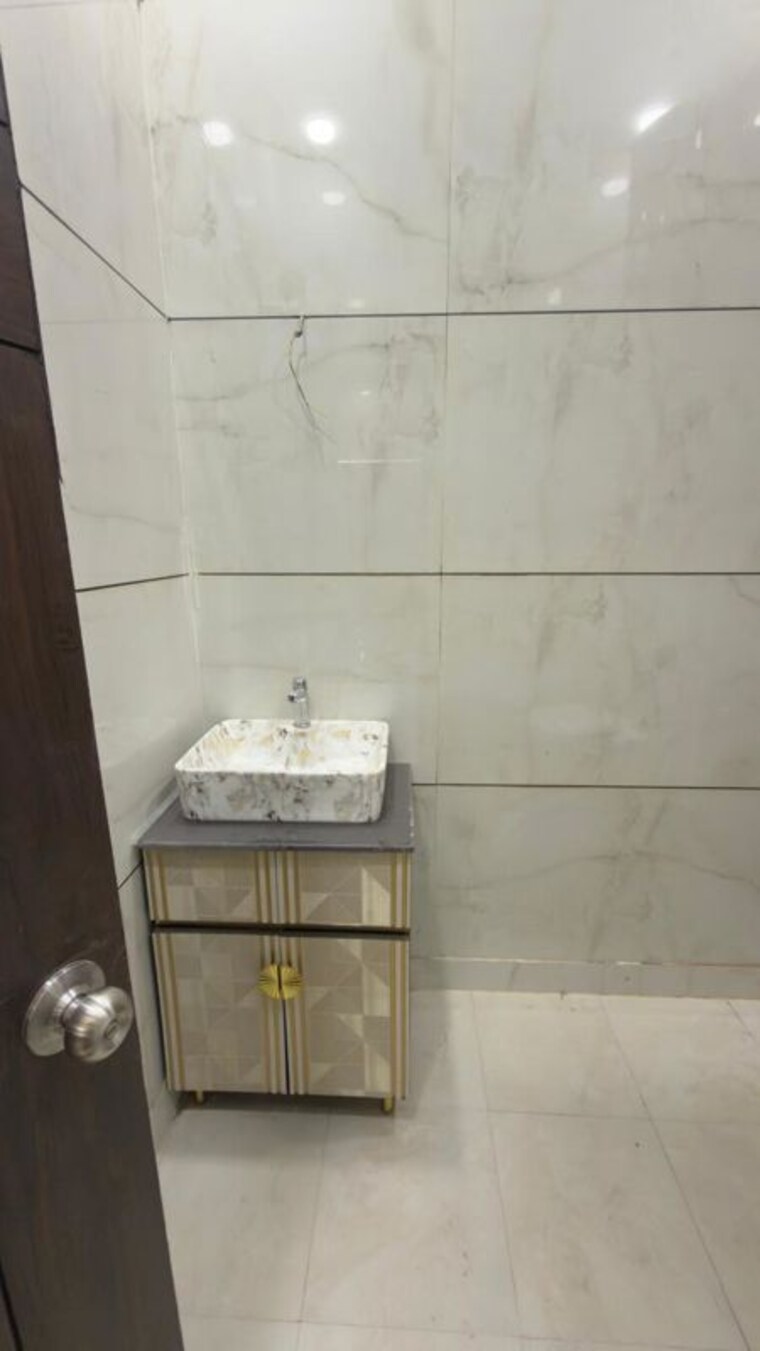 Bathroom, kharar 3 Bedroom 120 Sq.Ft. Independent House In Kharar Mohali 10230125