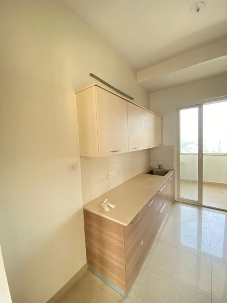 Kitchen, mantri-mystica 3 Bedroom 1700 Sq.Ft. Apartment In Rahatani Pune 10230169