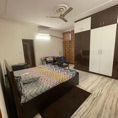 3 BHK + Servant Room,Extra Room Apartment For Rent in Sector 15