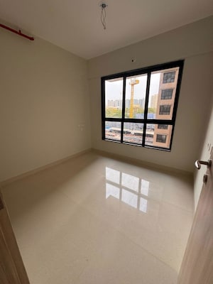 Room in 2 BHK Apartment at Blossom CHS Dadar, Dadar East – for Rent