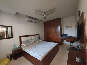 Bedroom in 3 BHK Builder Floor at Chittaranjan Park – for Rent