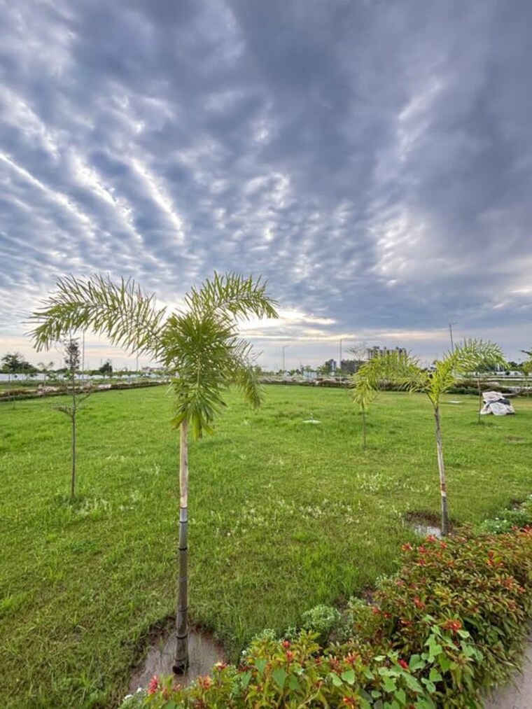 Garden, sector 18 wave city  805 Sq.Ft. Plot In Sector 18 Wave City Ghaziabad 10229695