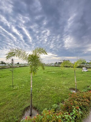  Plot – Garden View at Sector 18 Wave City - for Sale