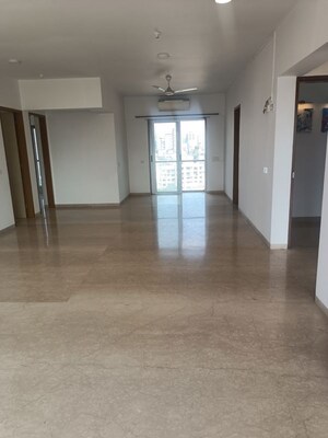 Room in 3 BHK Apartment at Suraj Tranquil Bay 1, Prabhadevi – for Rent