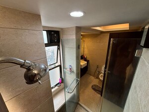 Furnished Amenities in 2 BHK Apartment at Khar West – for Sale