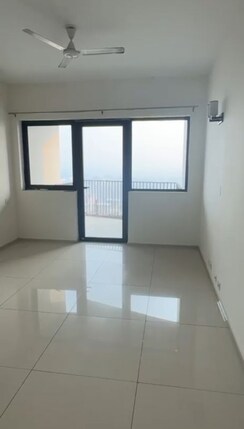 2 BHK Apartment For Rent in Ireo Skyon