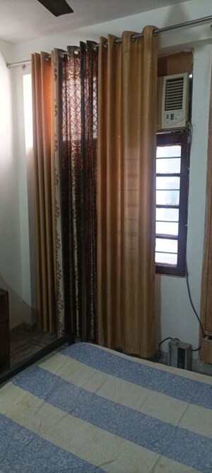 Building Lobby in 3 BHK Independent House at RWA Apartments, Sector 31 – for Rent