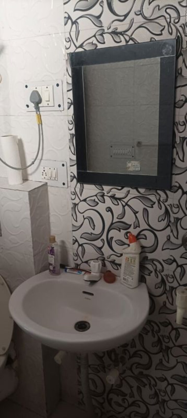 Bathroom, rwa-apartments 3 Bedroom 1650 Sq.Ft. Independent House In Sector 31 Noida 10230366