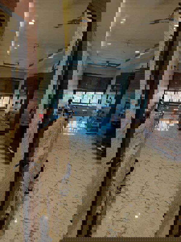 2 BHK + Pooja Room,Study Room 1000 Sq.Ft. Apartment in Sunflower Apartments Cuffe Parade