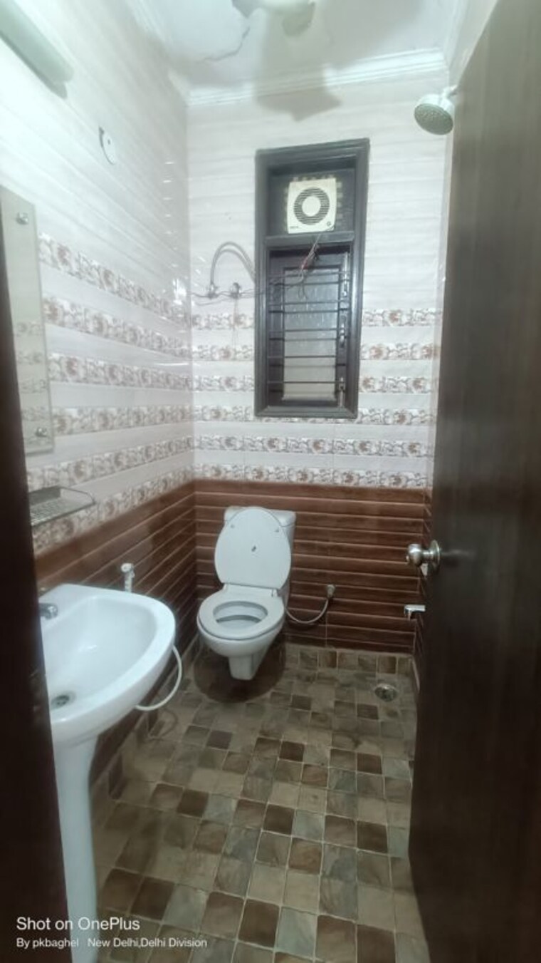 Master Bedroom, govindpuri 2.5 Bedroom 850 Sq.Ft. Builder Floor In Govindpuri Delhi 10230384