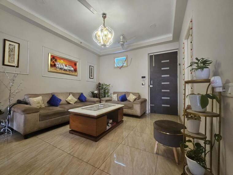 Living Room, gaur-city-2-14th-avenue 3 Bedroom 740 Sq.Ft. Apartment In Sector 16c Greater Noida Greater Noida 10230449