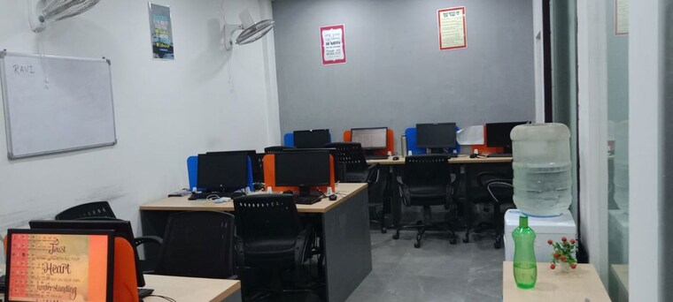 Team Area, sector 3 Commercial Office Space 850 Sq.Ft. In Sector 3 Noida 10230541