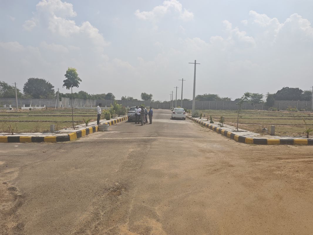 Plot For Sale in Kothur