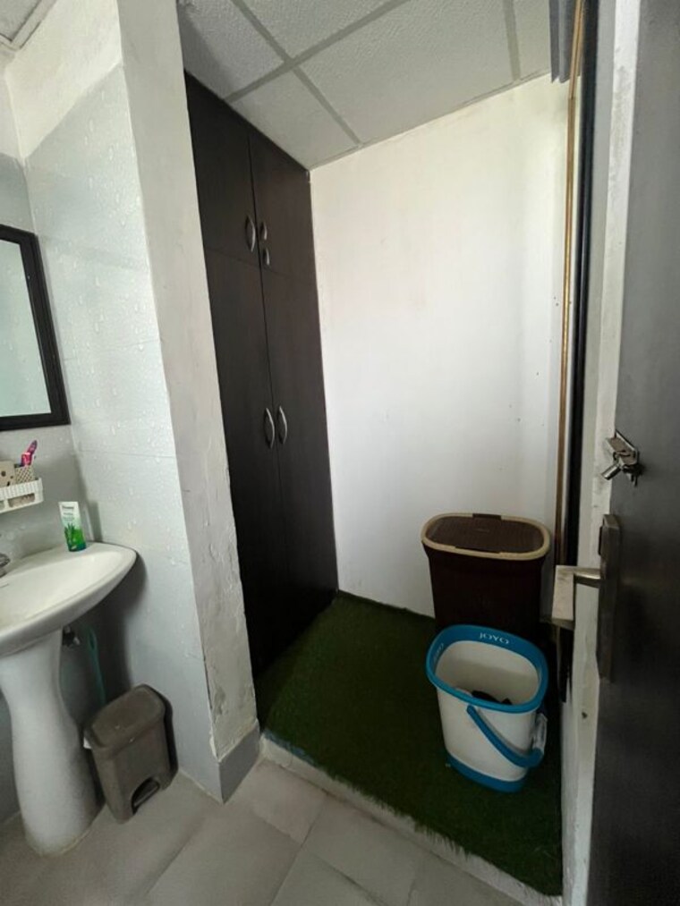 Bathroom, geotech-pristine-avenue 3 Bedroom 1360 Sq.Ft. Apartment In Sector 16c Greater Noida Greater Noida 10230648